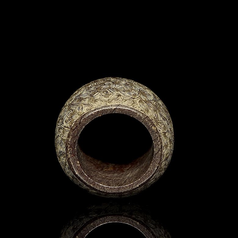 Anillo ritual de jade tallado, cultura Liangzhu