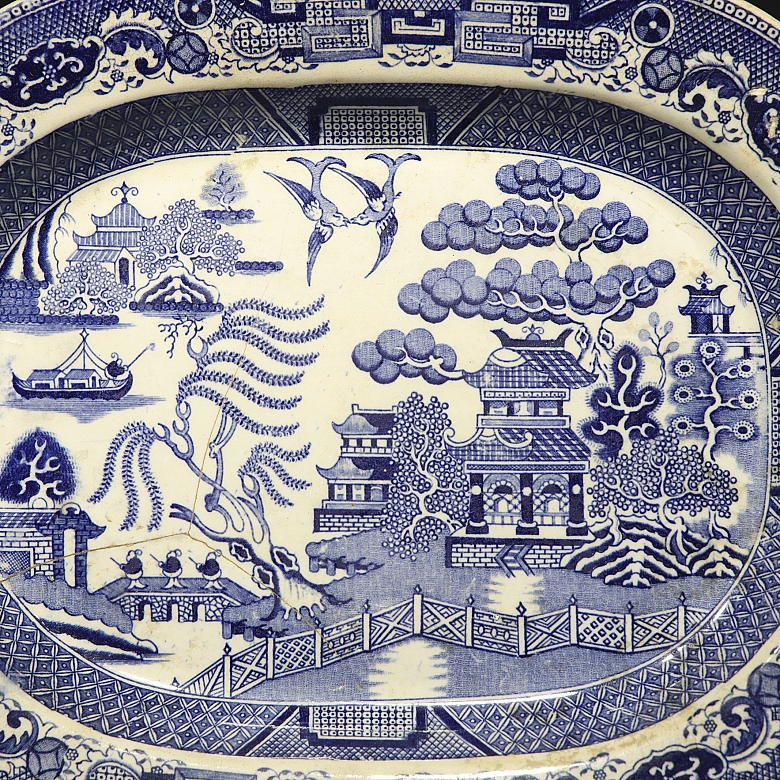 两只蓝色柳树纹样英式托盘，十九世纪