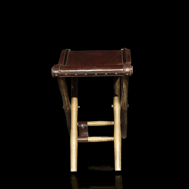 Taburete de cuero para caza, s.XX