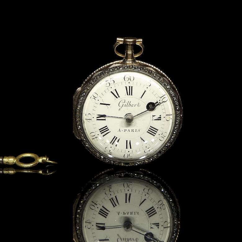 Cruz de madera tallada 