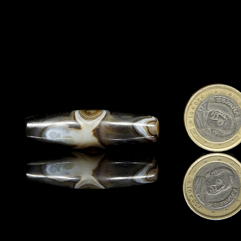 Dizi de ágata tallada 