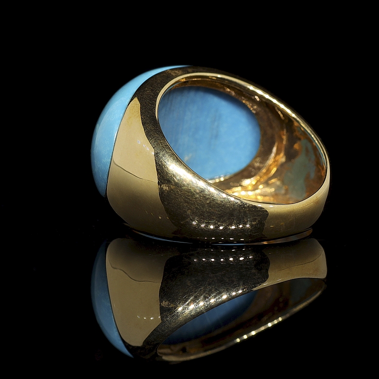 Anillo en oro amarillo de 18k con turquesa