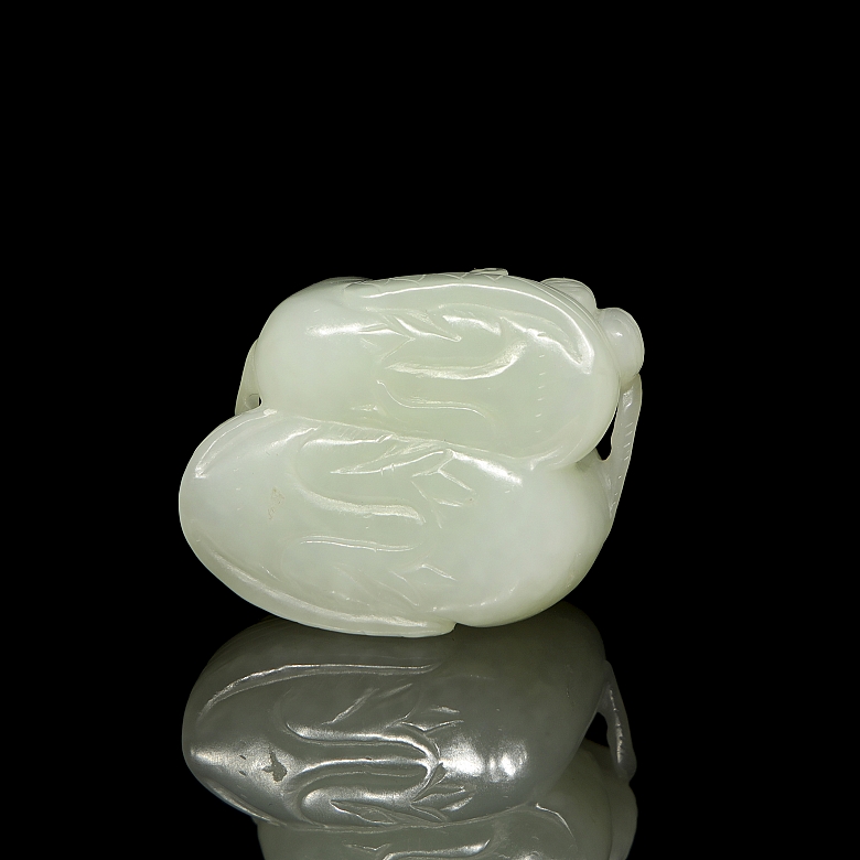 Jade figure ‘Birds with Branch’, Qing dynasty