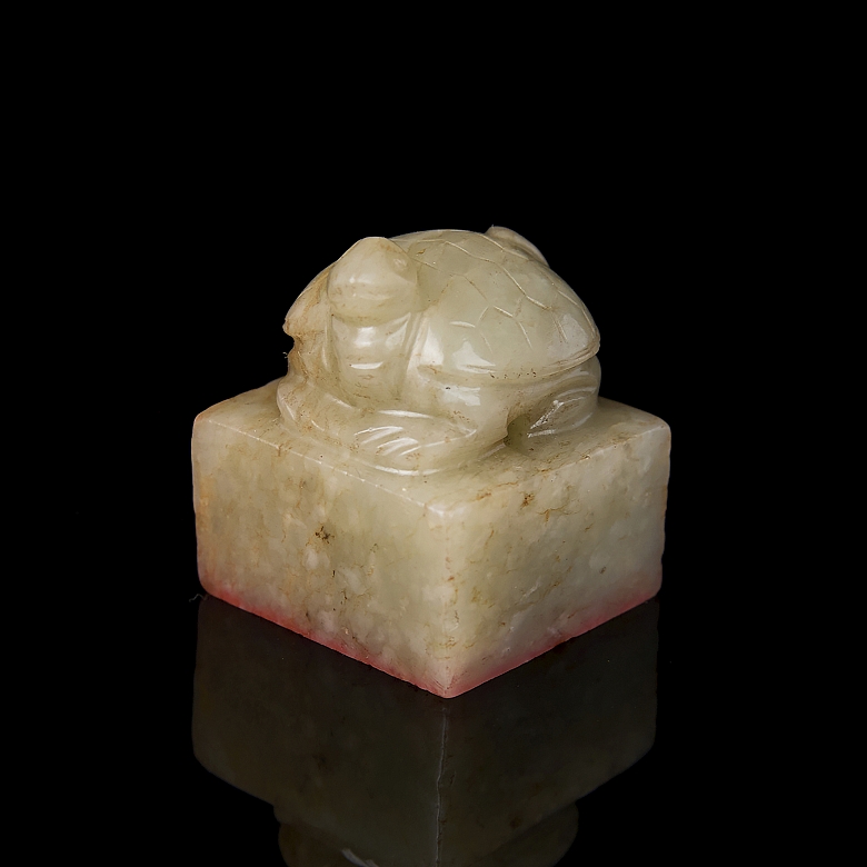 Hetian jade seal ‘Reclining tortoise’, Qing dynasty