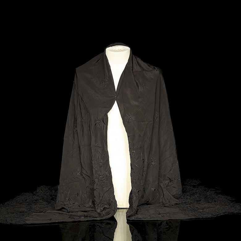 Mantón de Manila negro, s.XX