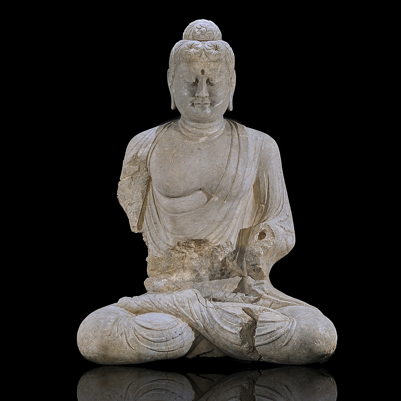 Gran figura de piedra tallada 
