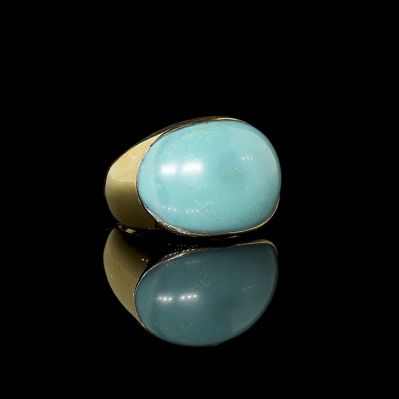 Anillo en oro amarillo de 18k con turquesa