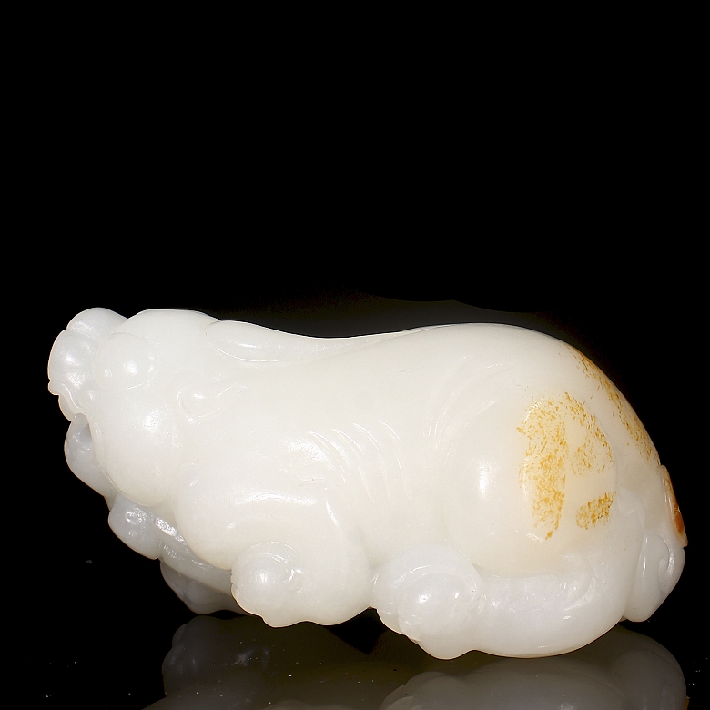 Hetian jade figure ‘Beast’, Qing dynasty