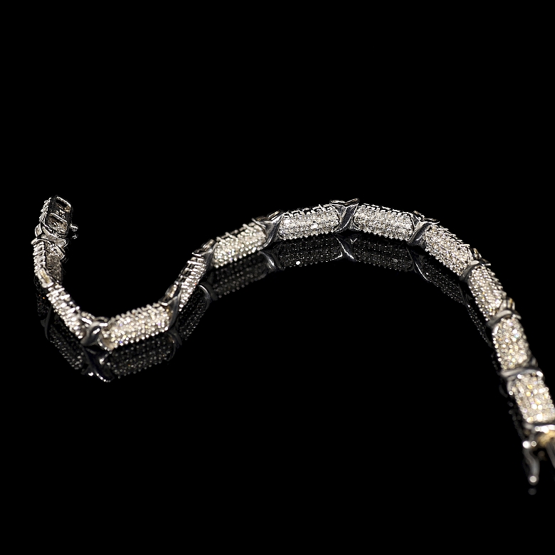 Pulsera de oro blanco con diamantes