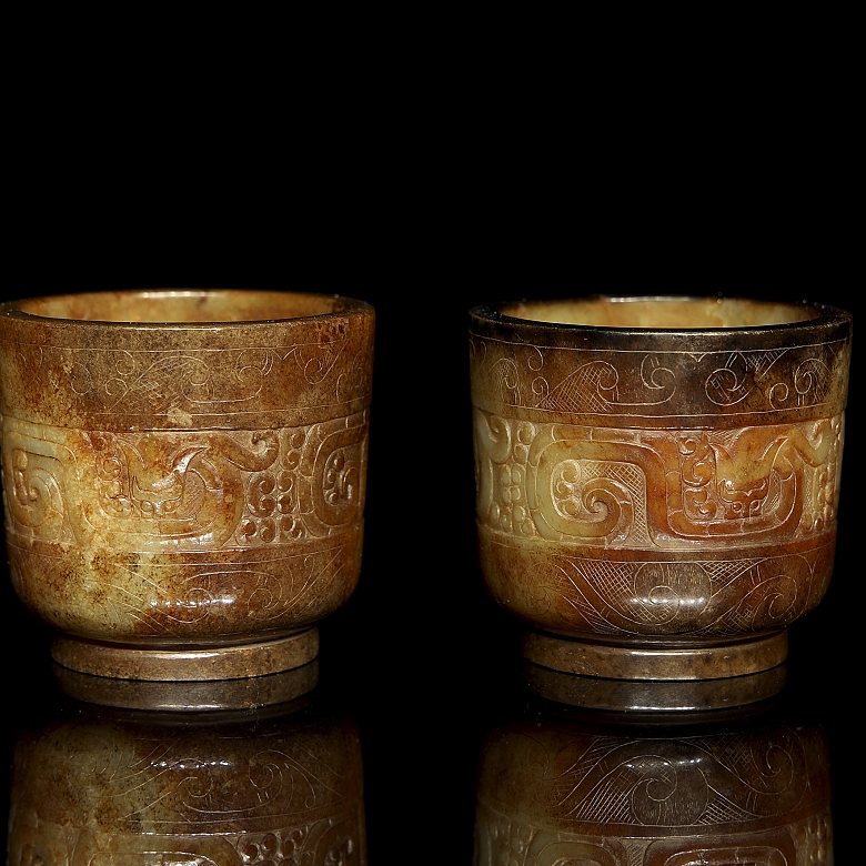 Set ritual de copas, cuencos, platos y palillos en jade, periodo Reinos Combatientes