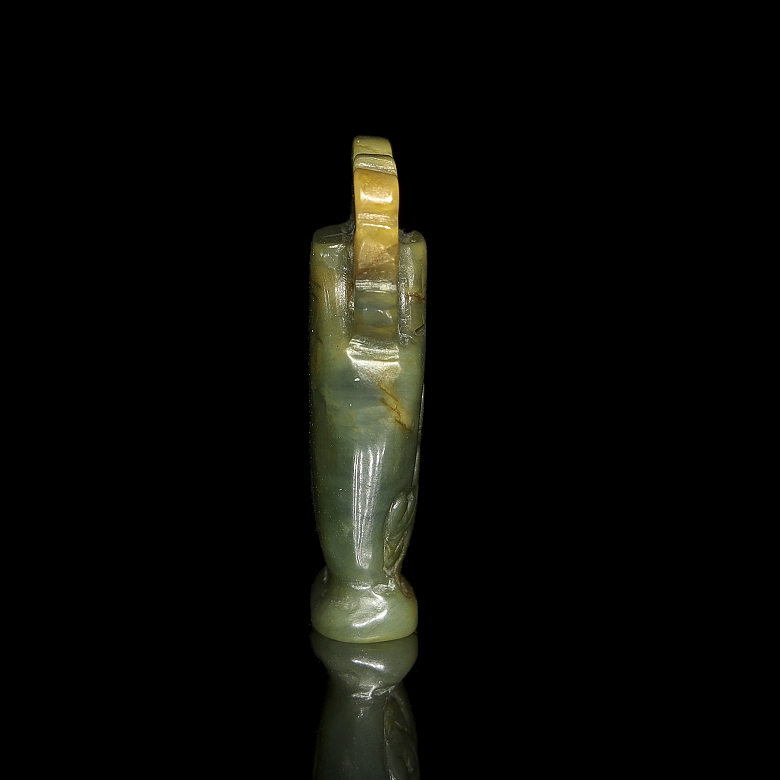 Jade-carved figure, “Vase”, Qing Dynasty