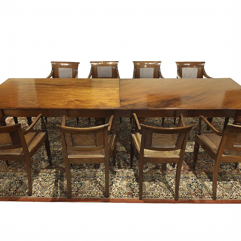 Colonial-style dining room set, 20th century