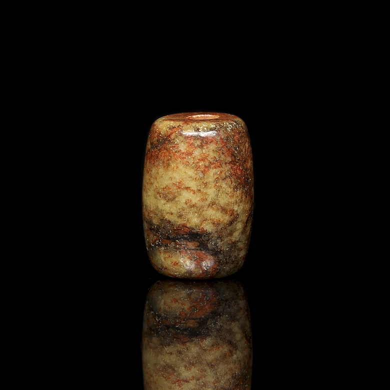 Cuenta de jade tallado, cultura Hongshan - 1