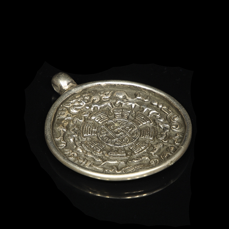 Antiguo colgante de plata, Tíbet