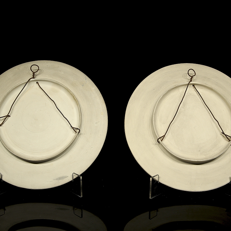 J. Genovés Cubells (20th century) ‘Pair of ceramic representations’, 1955