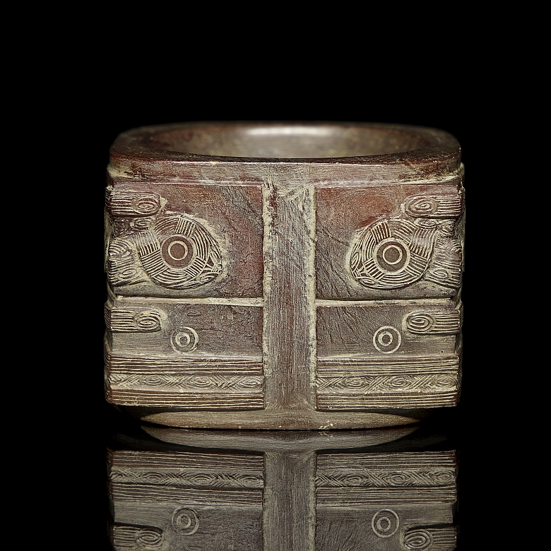 Cong de jade tallado, cultura Liangzhu