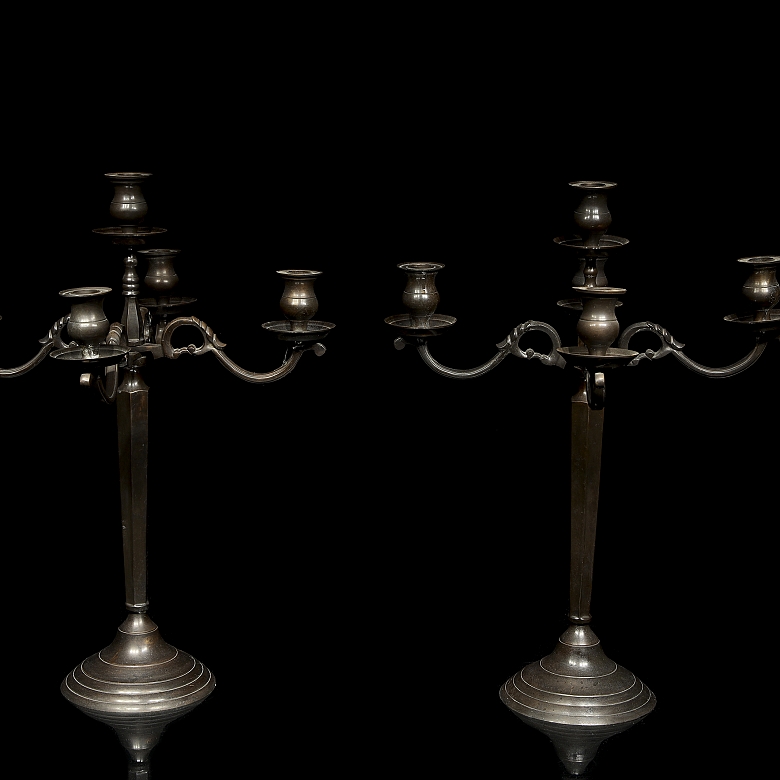 Pareja de candelabros de cinco luces, s.XX - 1