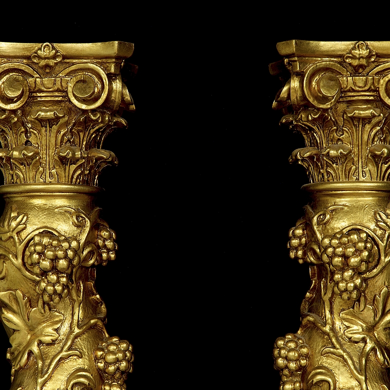Pair of gilded wooden Solomonic columns, 20th century