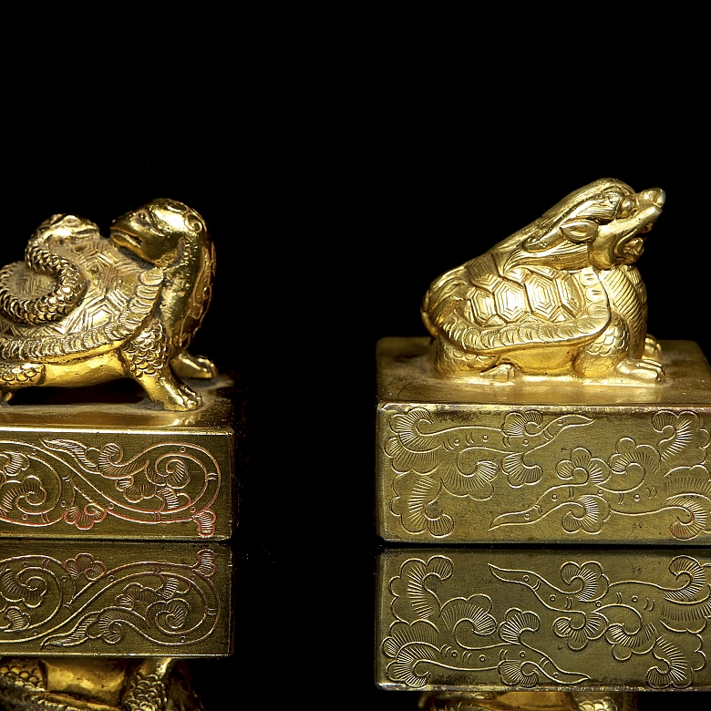 Pareja de sellos de bronce dorado, dinastía Qing