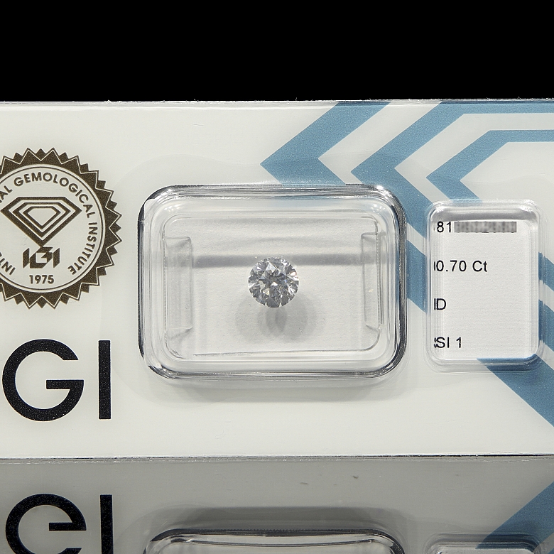 Diamante natural en talla brillante, 0.70 ct, certificado IGI