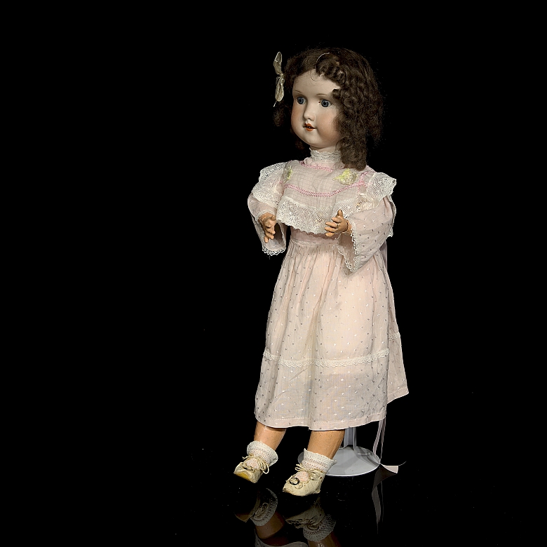 Muñeca de porcelana Max Oscar Arnold / Welsch, Alemania, pps. s.XX