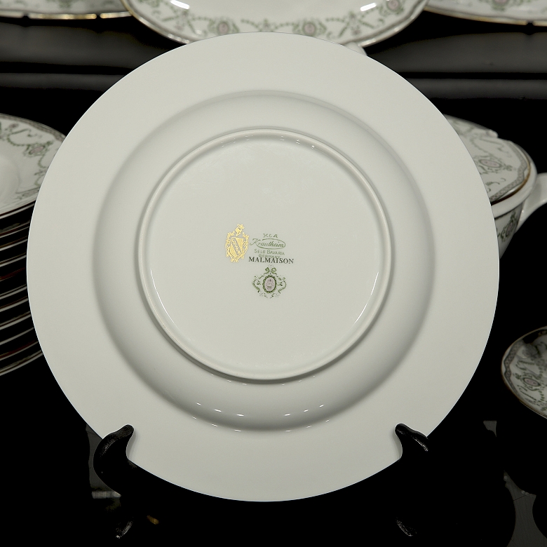 Vajilla en porcelana modelo 