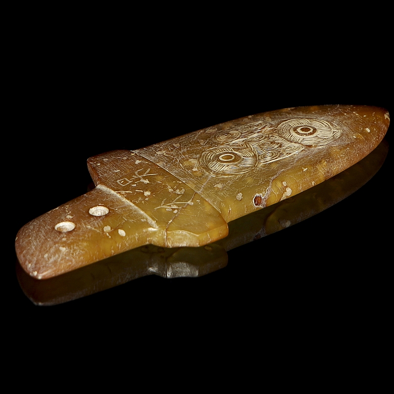 Pequeño puñal de jade tallado, cultura Liangzhu