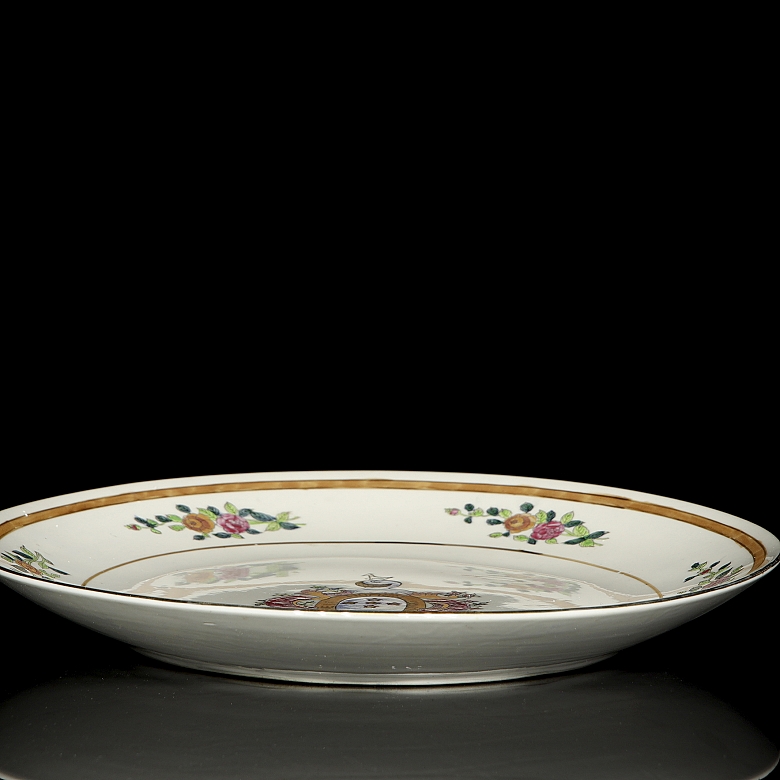 Plato de porcelana