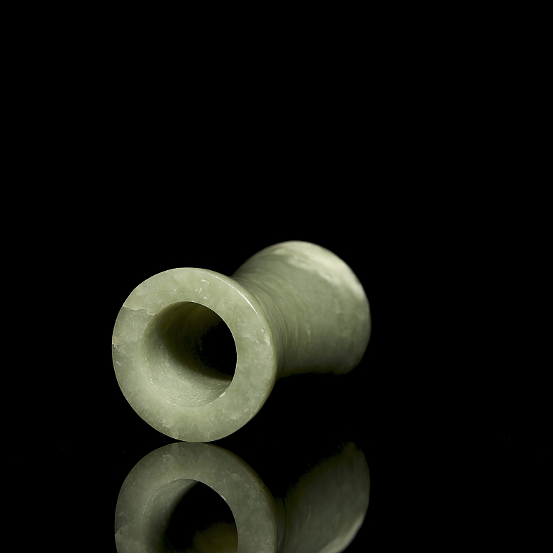 Carved jade pendant, Qijia culture - 3