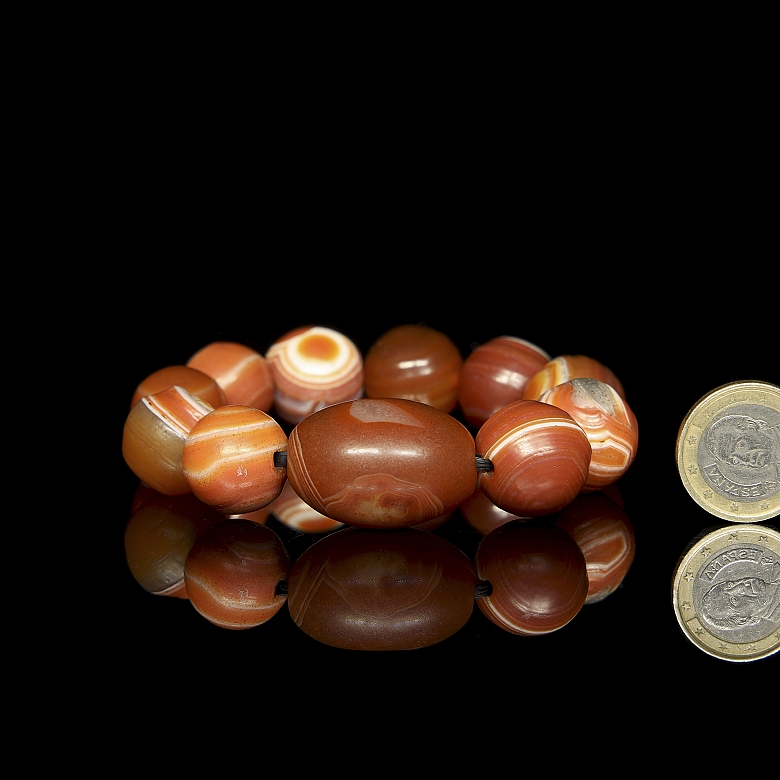 Pulsera de once cuentas de ágata, dinastía Liao