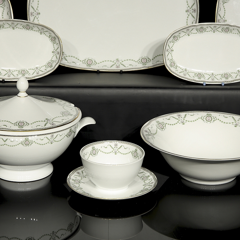 Vajilla en porcelana modelo 