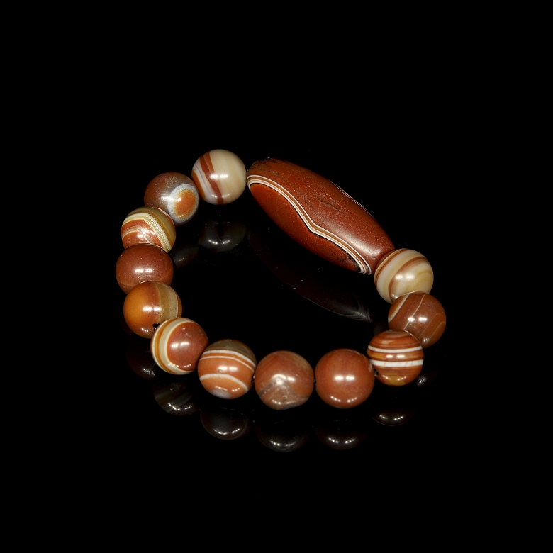 Pulsera de Dzi y cuentas de ágata, dinastía Liao