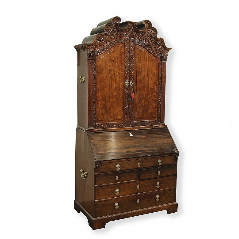 Wooden secretary desk, Chippendale style, 20th century