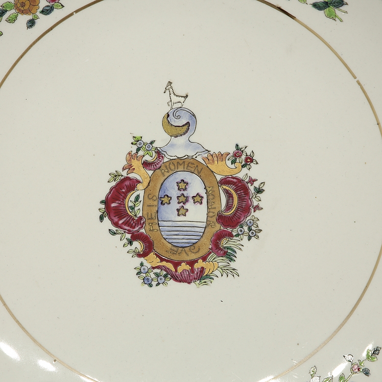 Plato de porcelana