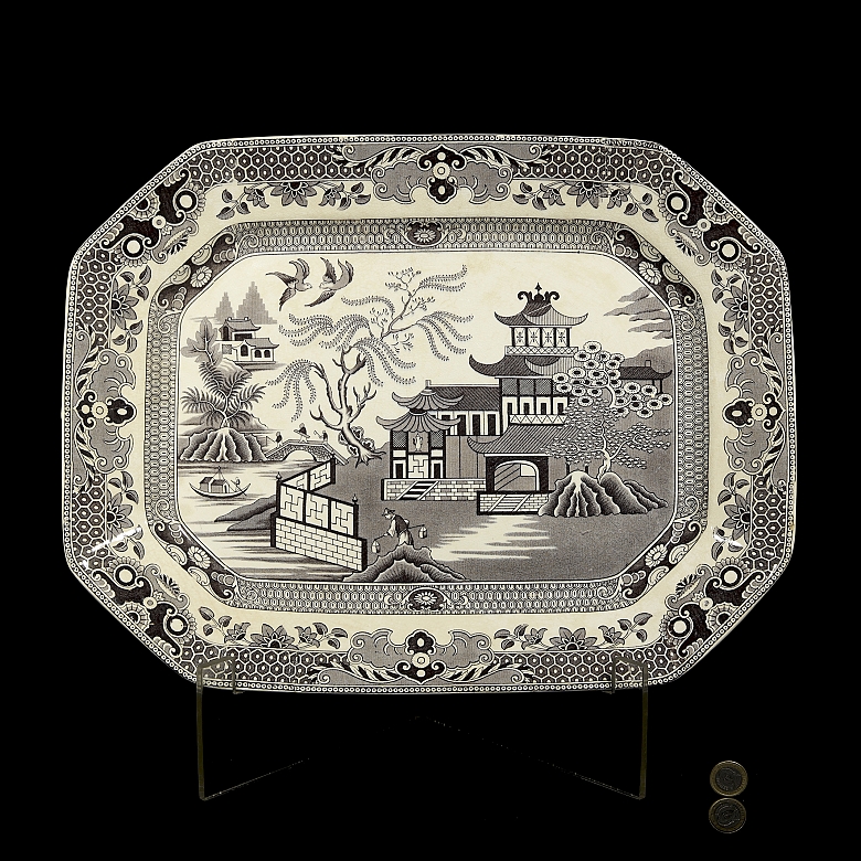 灰色柳叶纹伯利瓷托盘，十九世纪