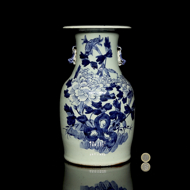 Jarrón de porcelana