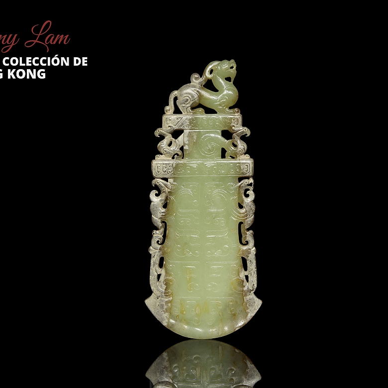 Ceremonial yellow jade plaque “Mythical Beasts,” Han dynasty