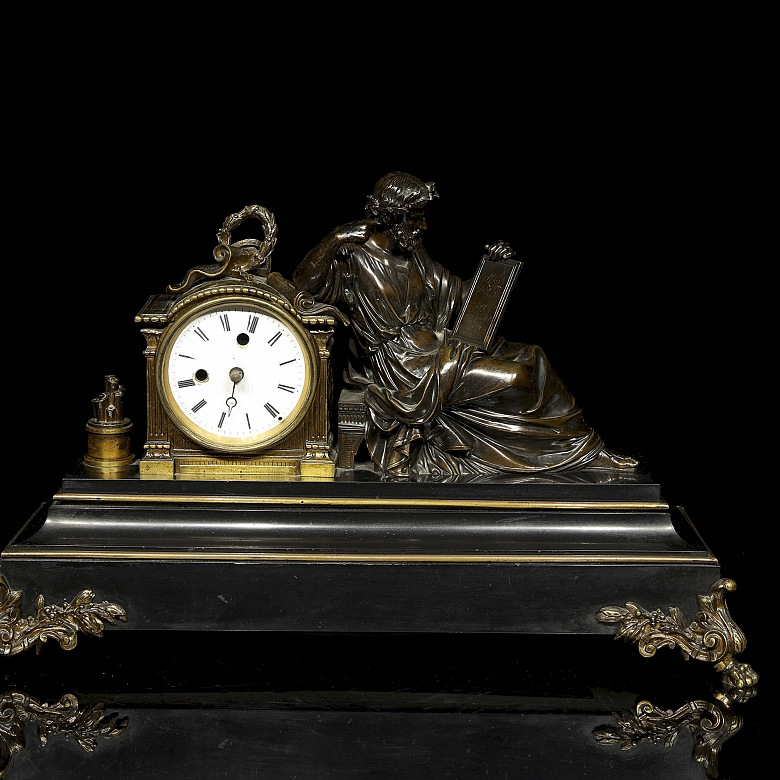 Reloj de sobremesa de estilo Imperio 