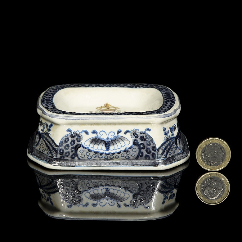 Recipiente de porcelana