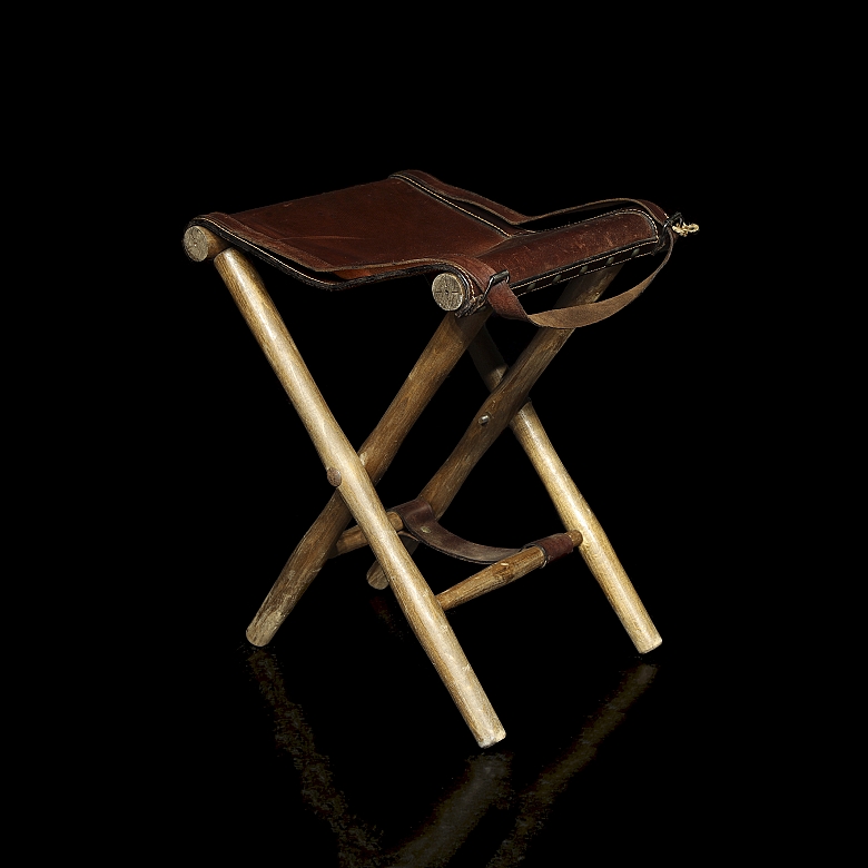 20th-century leather hunting stool - 1