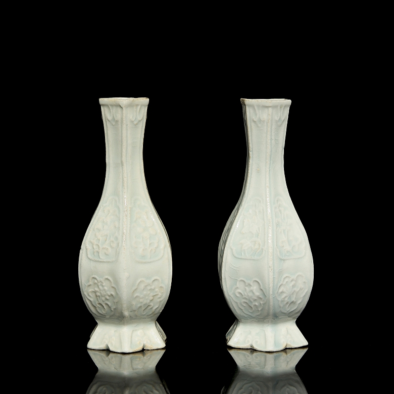 Pareja de jarrones de porcelana con vidriado Qingbai, estilo Song - 1