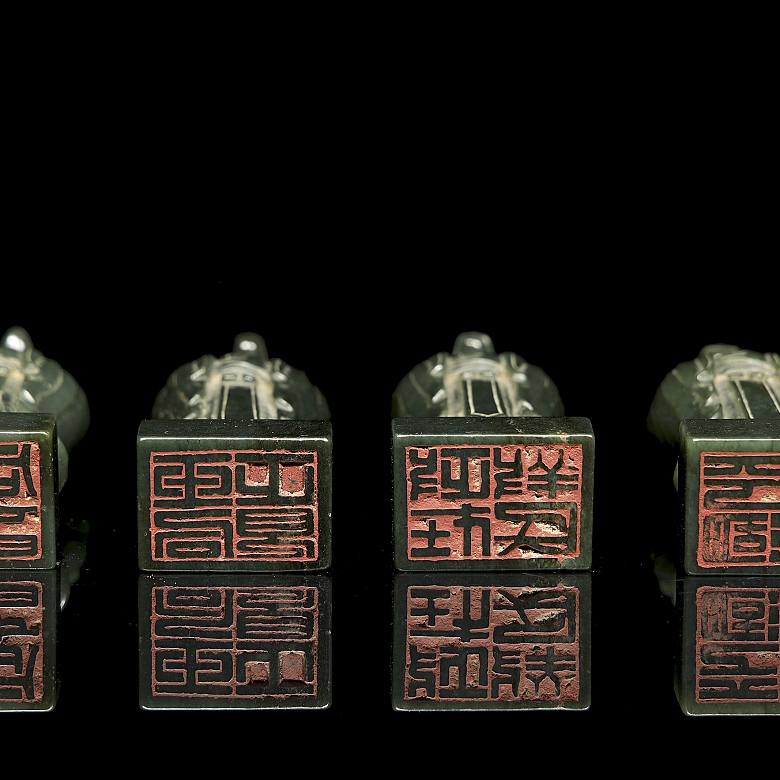Doce sellos de jade verde espinaca