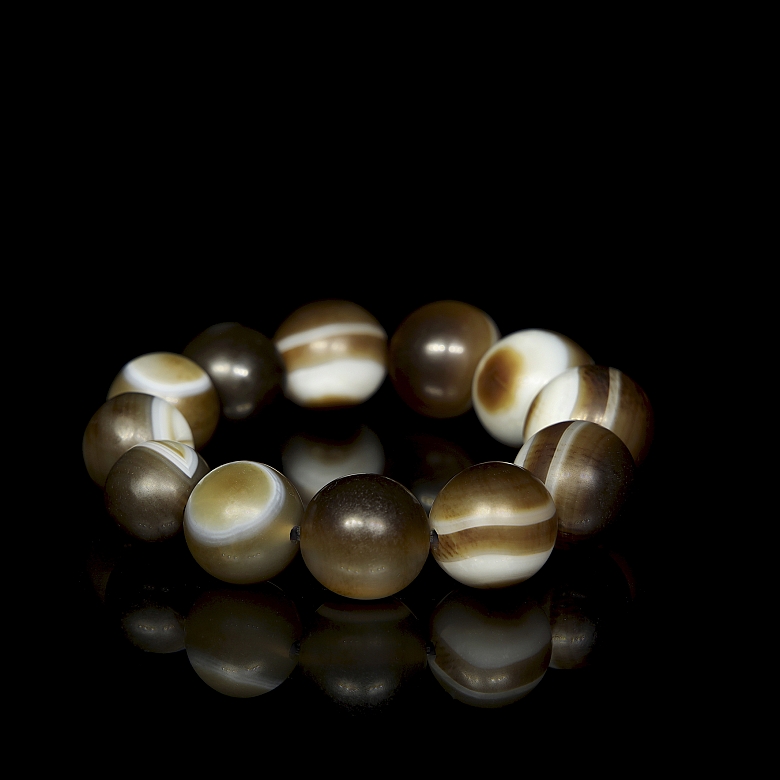 Pulsera de doce cuentas de ágata, dinastía Liao