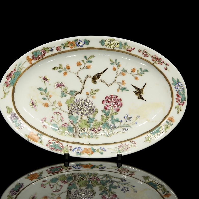 Rose family porcelain tray ‘Birds and Peonies’, with Guangxu mark